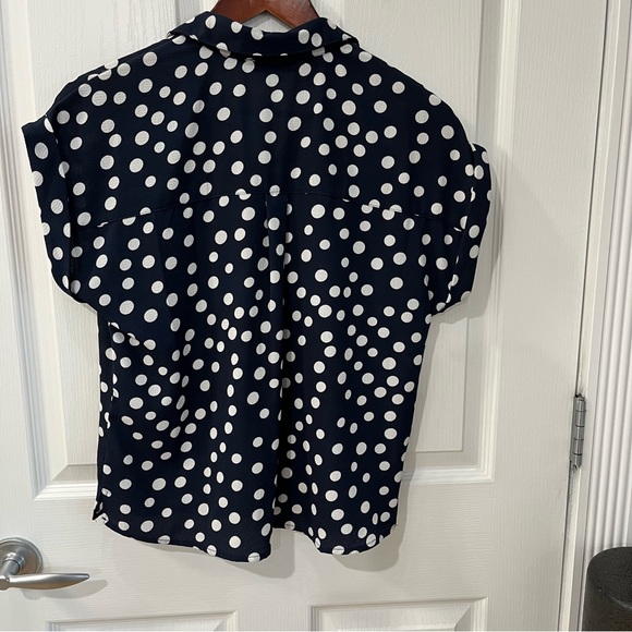 Erin Blair navy button up white polka dots blouse size small - Picture 8 of 10